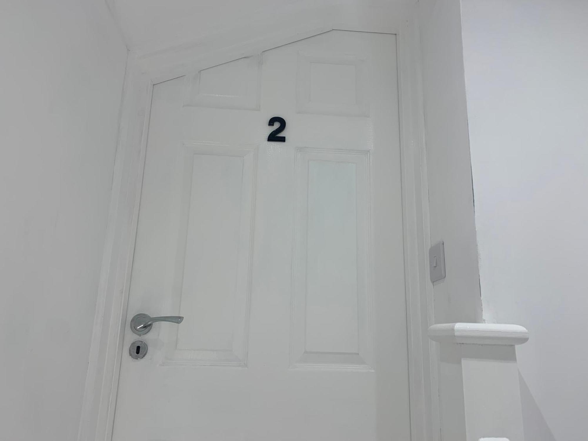 Air Conditioned Modern Double Bed Room With Private Attached Bathroom - Free Parking - Near London Heathrow Airport & Southall Broadway Εξωτερικό φωτογραφία