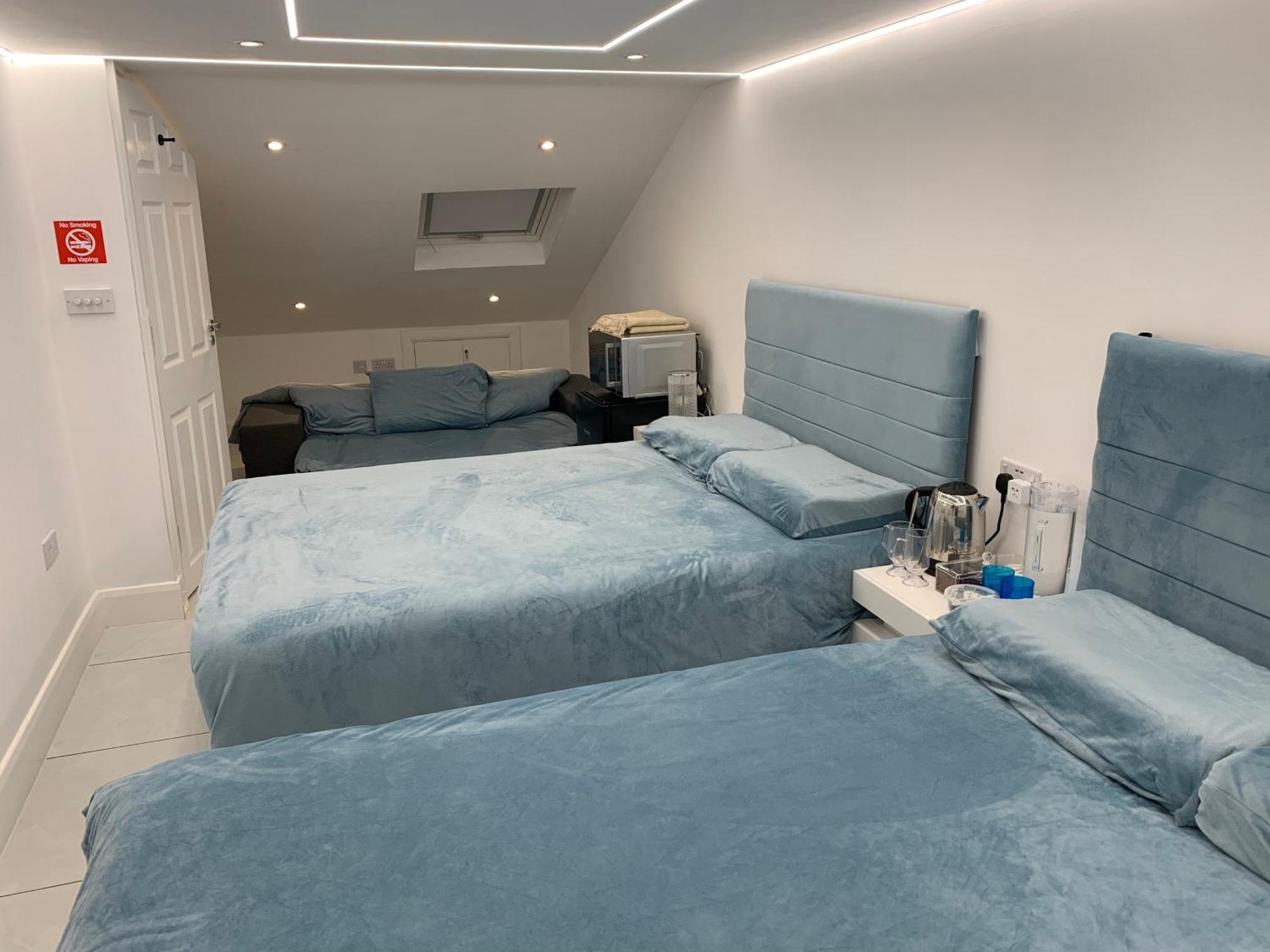 Air Conditioned Modern Double Bed Room With Private Attached Bathroom - Free Parking - Near London Heathrow Airport & Southall Broadway Εξωτερικό φωτογραφία